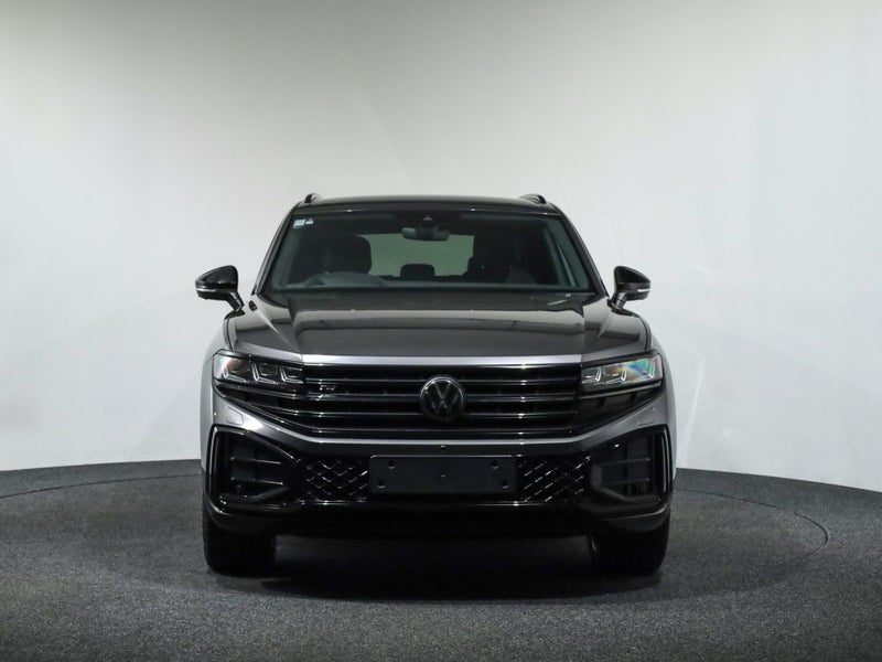 2026 Volkswagen Touareg V6s R Line, photo 2