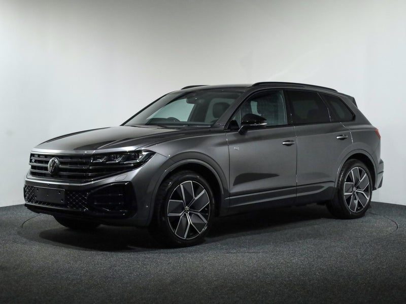 2026 Volkswagen Touareg V6s R Line, photo 3