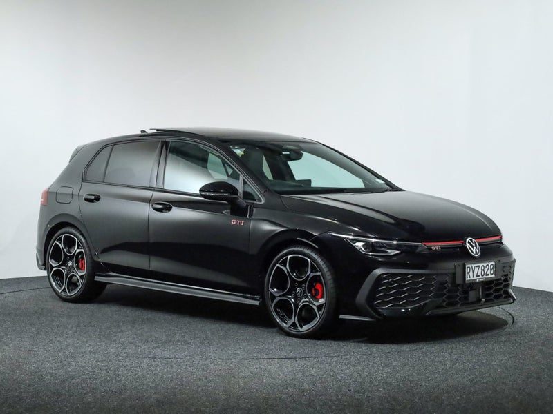 2026 Volkswagen Golf 8.5 GTI Touring 195kW, main photo