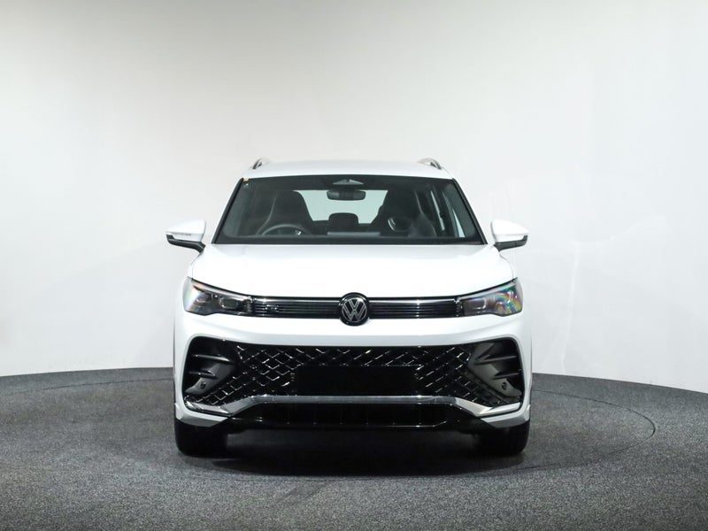 2026 Volkswagen Tiguan 3 TSi R-Line 2WD, photo 2