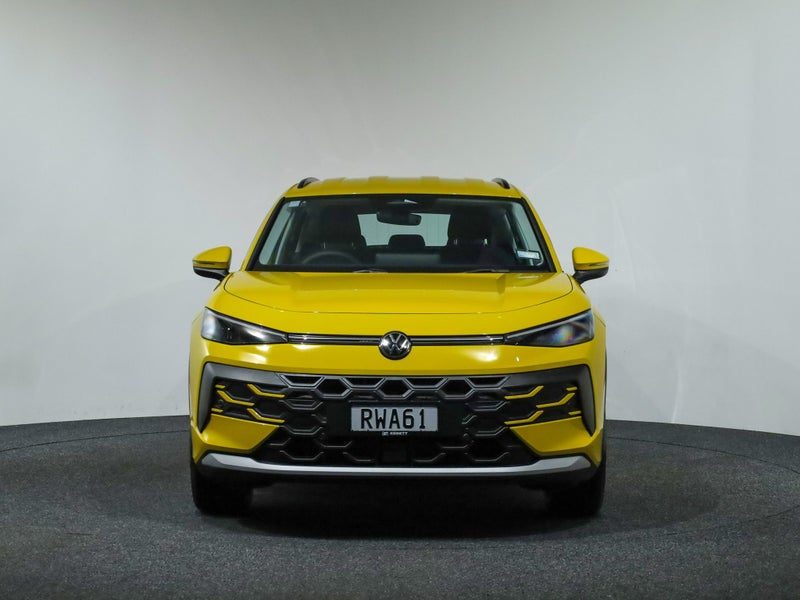 2026 Volkswagen T-Roc e-TSi Life DSG 110kW, photo 2