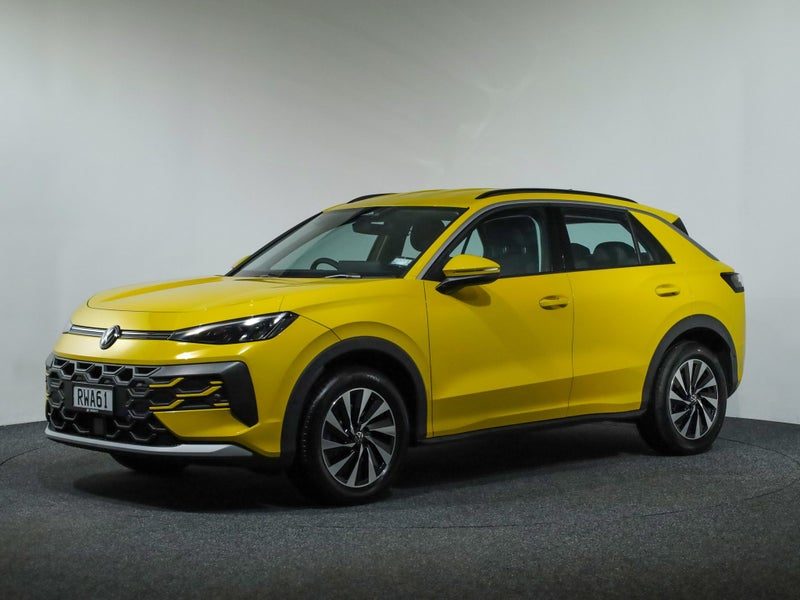 2026 Volkswagen T-Roc e-TSi Life DSG 110kW, photo 3