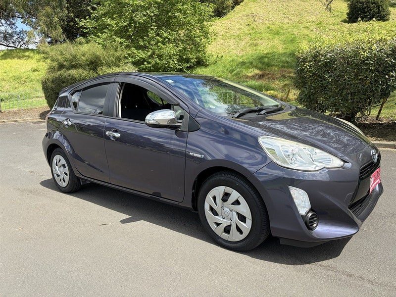 2015 Toyota Aqua 37000 KMS ONLY PUSH BUTTON START