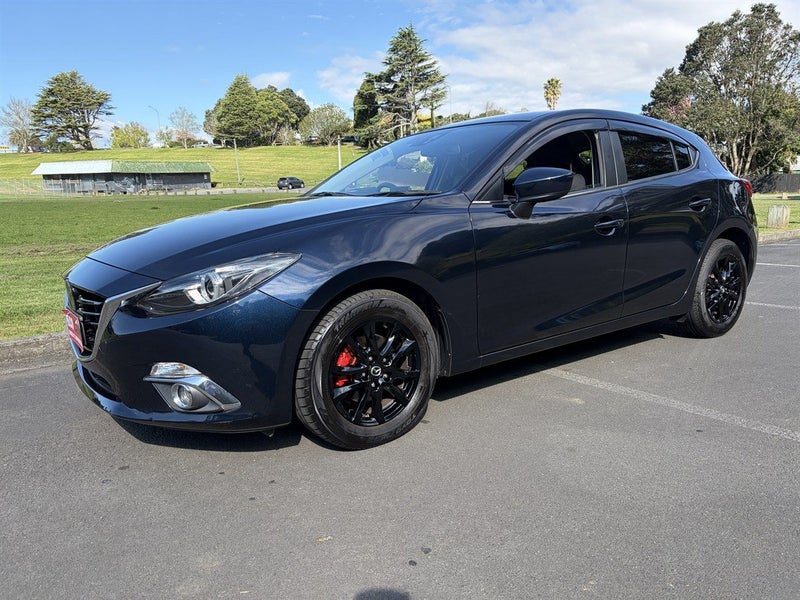 2015 Mazda Axela Sport, photo 3