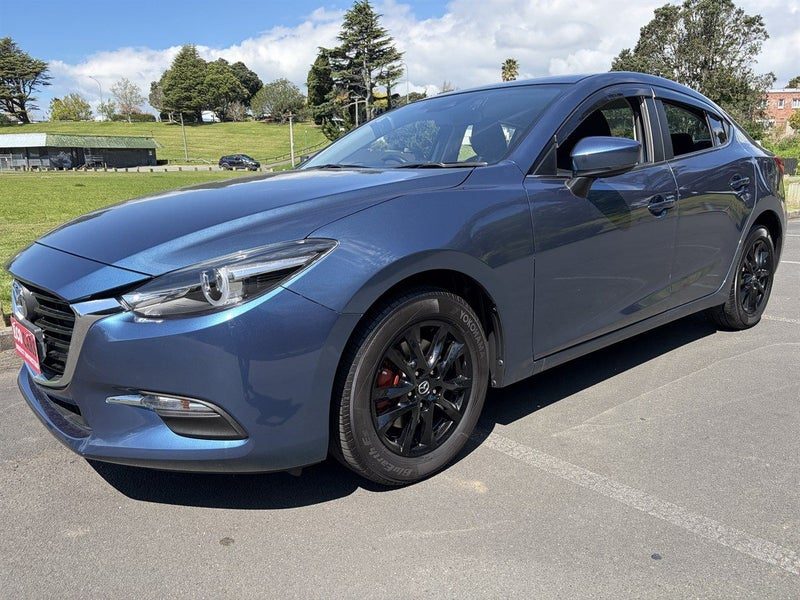 2018 Mazda Axela Hybrid, photo 2