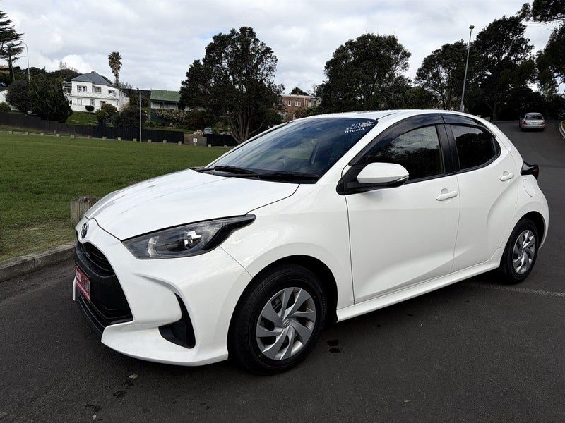 2021 Toyota Yaris Hybrid, photo 3