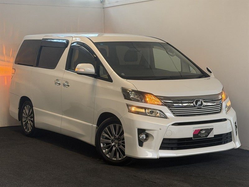 2013 Toyota Vellfire Z, main photo