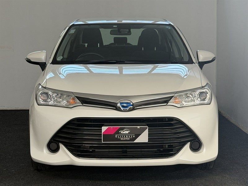 2015 Toyota Corolla Axio G Push Start TSS, photo 2