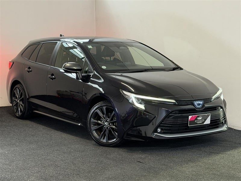 2023 Toyota Corolla Touring WXB Hybrid Low KM, main photo