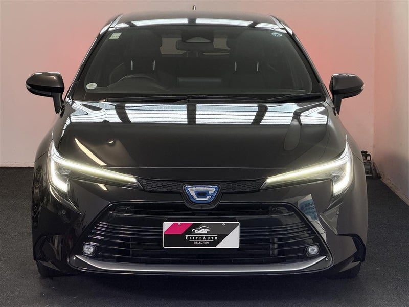 2023 Toyota Corolla Touring WXB Hybrid Low KM, photo 2