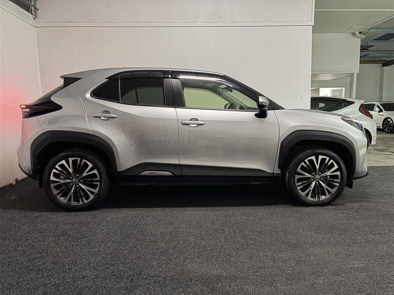 2022 Toyota Yaris Cross Z Limited Hybrid E-Four, photo 3