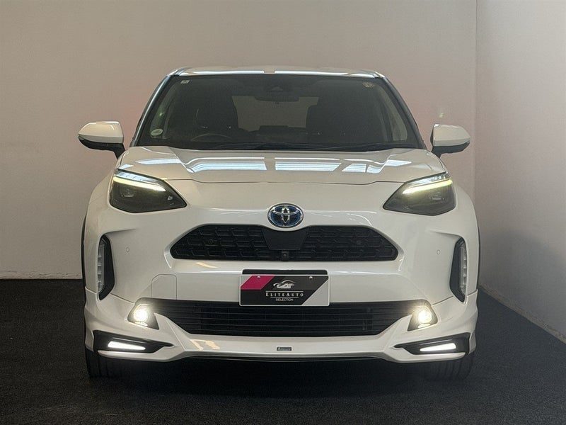 2022 Toyota Yaris Cross Z Limited 4WD Bodykit, photo 2
