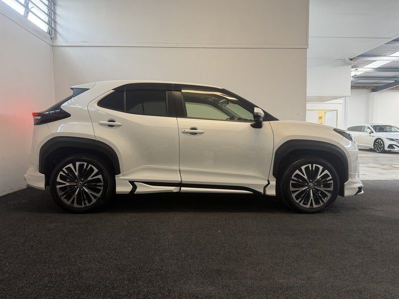 2022 Toyota Yaris Cross Z Limited 4WD Bodykit, photo 3