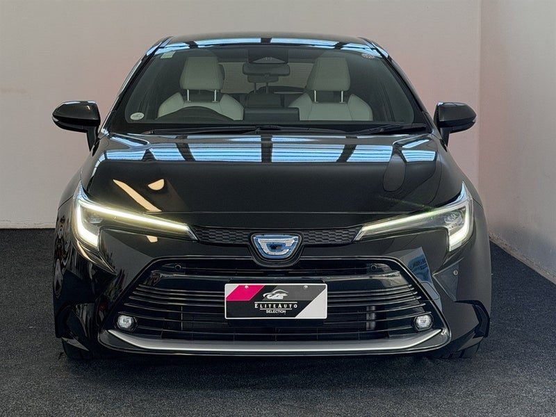 2023 Toyota Corolla Touring, photo 2