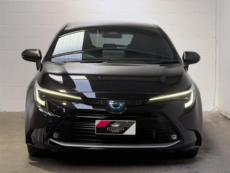 2023 Toyota Corolla Touring, photo 2