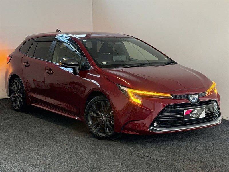 2023 Toyota Corolla Touring WXB Hybrid Low KM