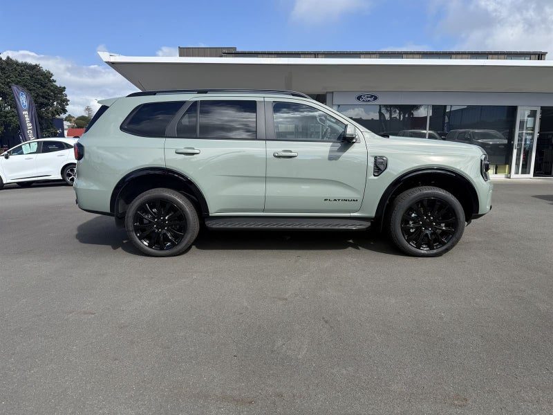 2026 Ford Everest PLATINUM, photo 2