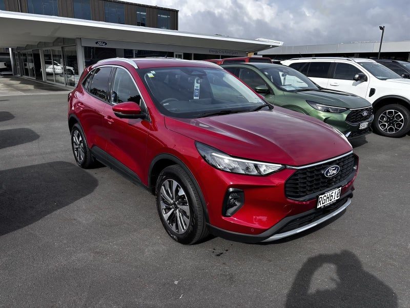 2025 Ford Escape TITANIUM