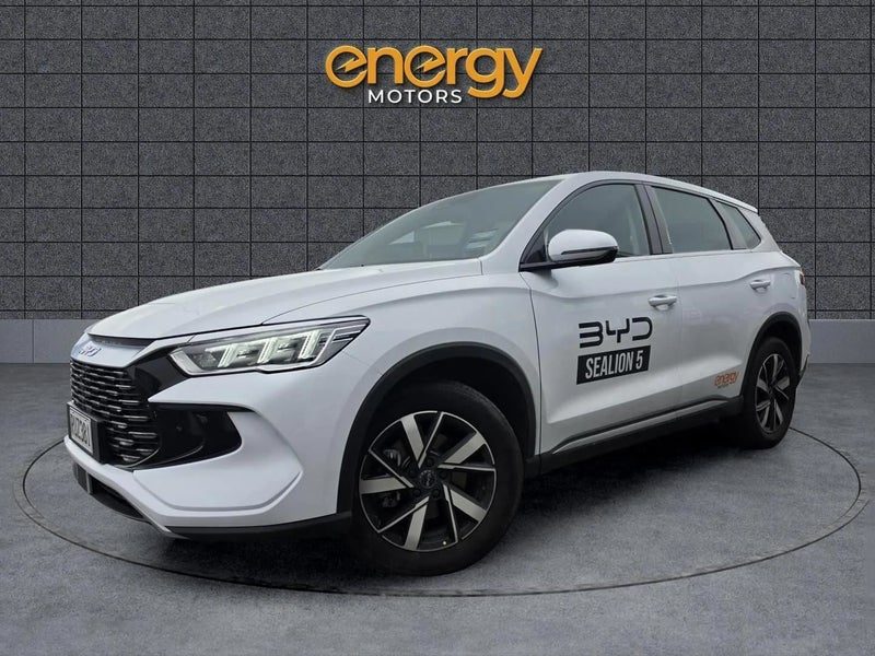 2026 BYD Sealion 5 Essential PHEV SUV