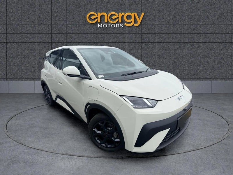 2026 BYD ATTO 1 Premium EV, photo 3