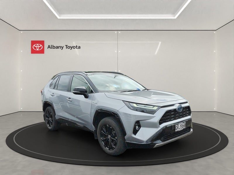 2024 Toyota RAV4 XSE