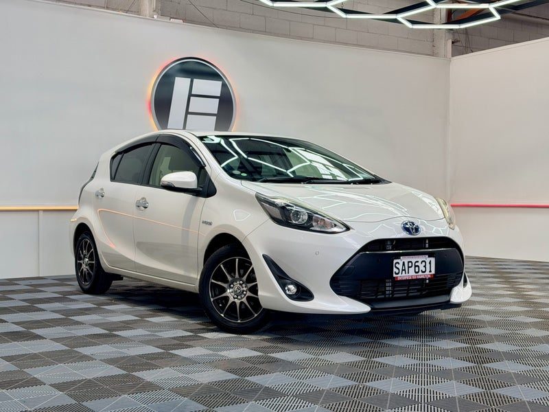2018 Toyota Aqua S HYBRID GOOD LOOK, main photo
