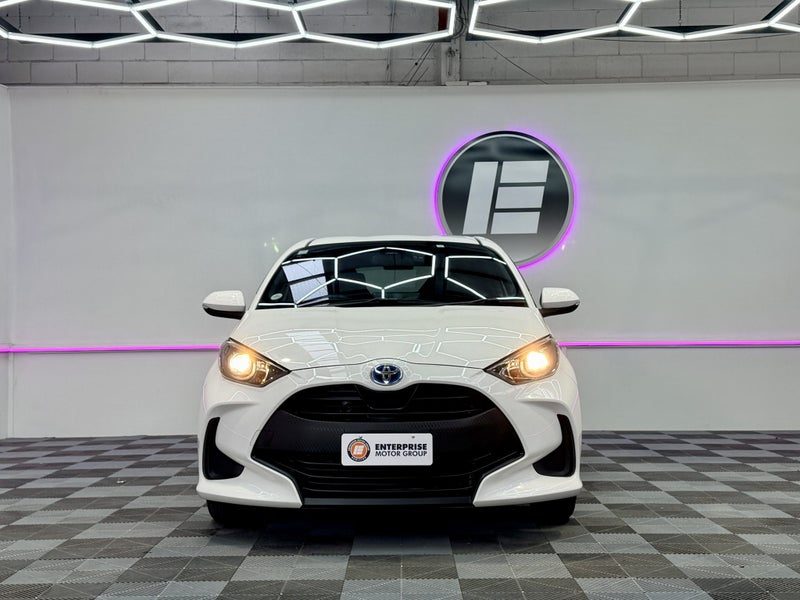 2021 Toyota Yaris X HYBRID FUEL SAVER, photo 2