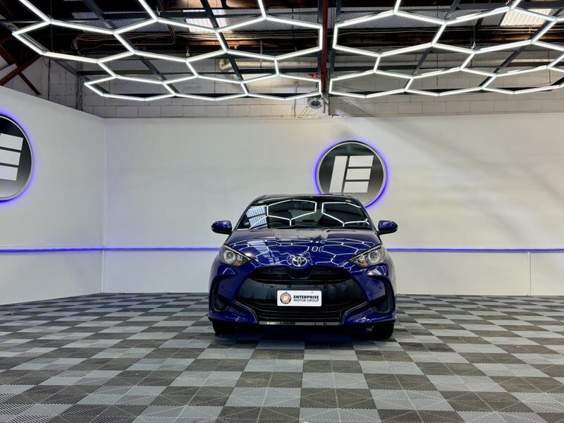 2021 Toyota Yaris HYBRID X NEW SHAPE, photo 2