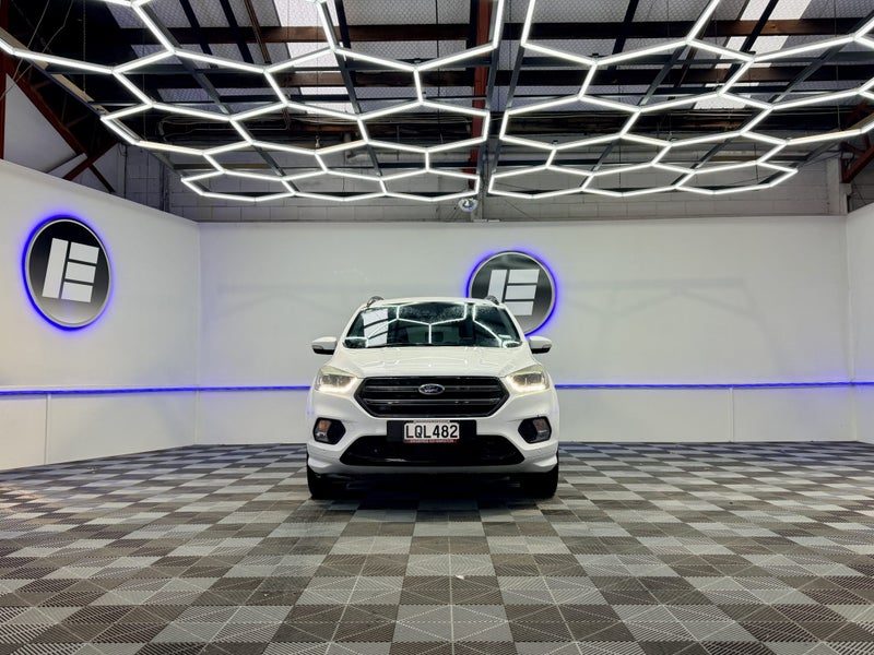 2018 Ford Escape ST-LINE 4WD - NZ NEW, photo 2