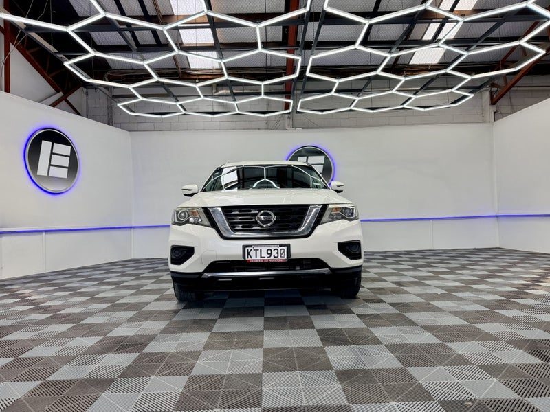 2017 Nissan Pathfinder ST 4WD - 7 SEATER, photo 2