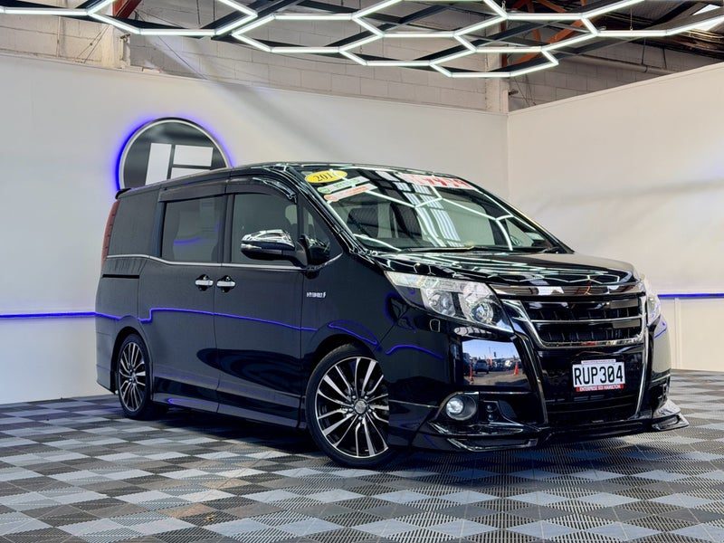 2016 Toyota Esquire GI HYBRID 7 STR