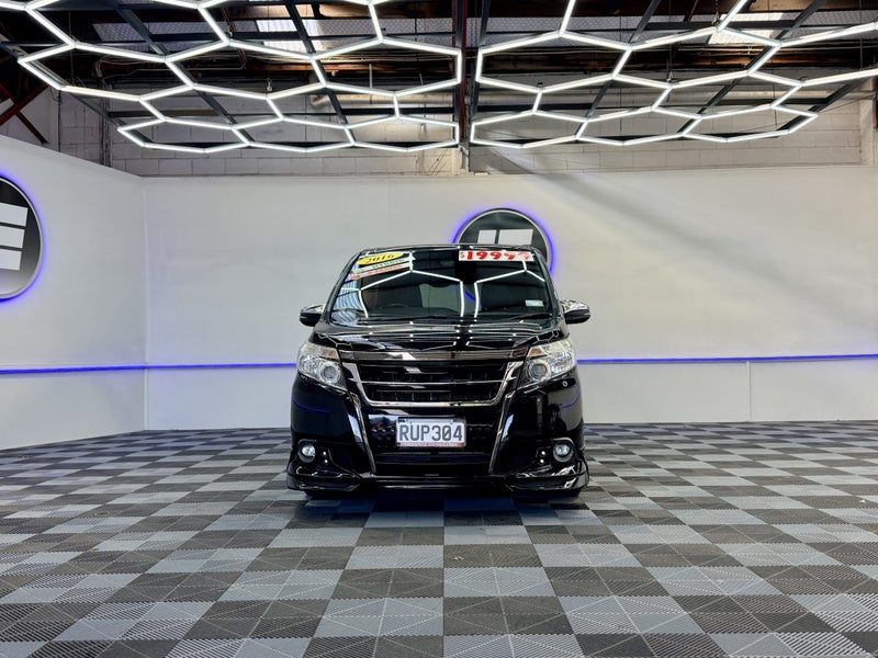2016 Toyota Esquire GI HYBRID 7 STR, photo 2