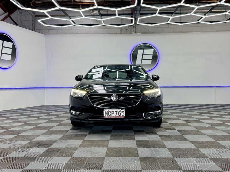 2019 Holden Commodore CALAIS 2.0, photo 2