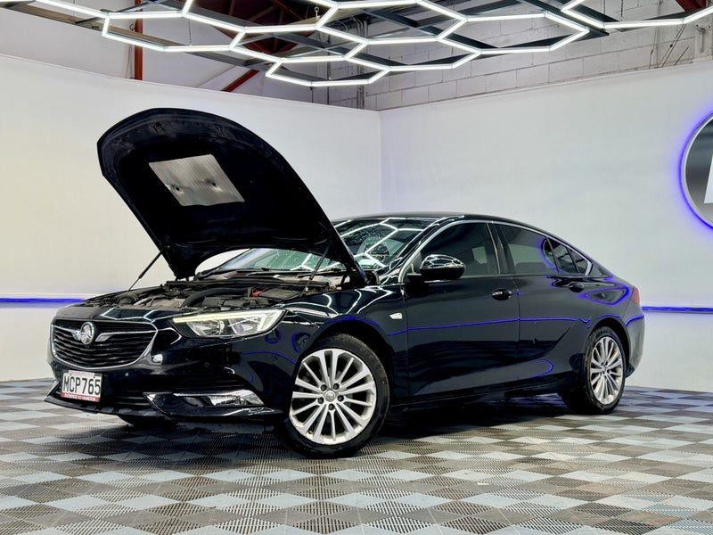 2019 Holden Commodore CALAIS 2.0, photo 3