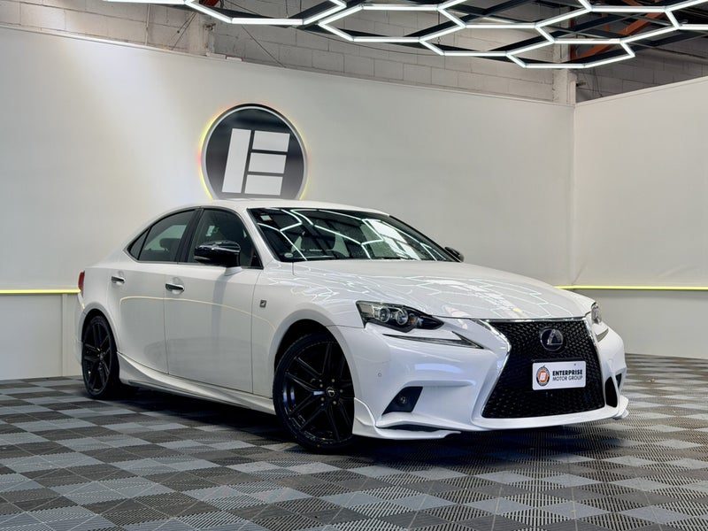 2015 Lexus IS 300h F SPORT X LINE
