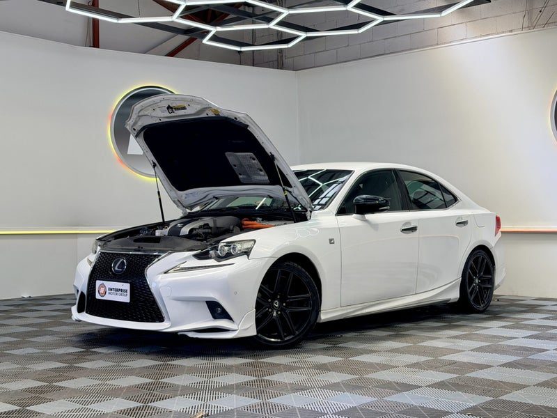 2015 Lexus IS 300h F SPORT X LINE, photo 3