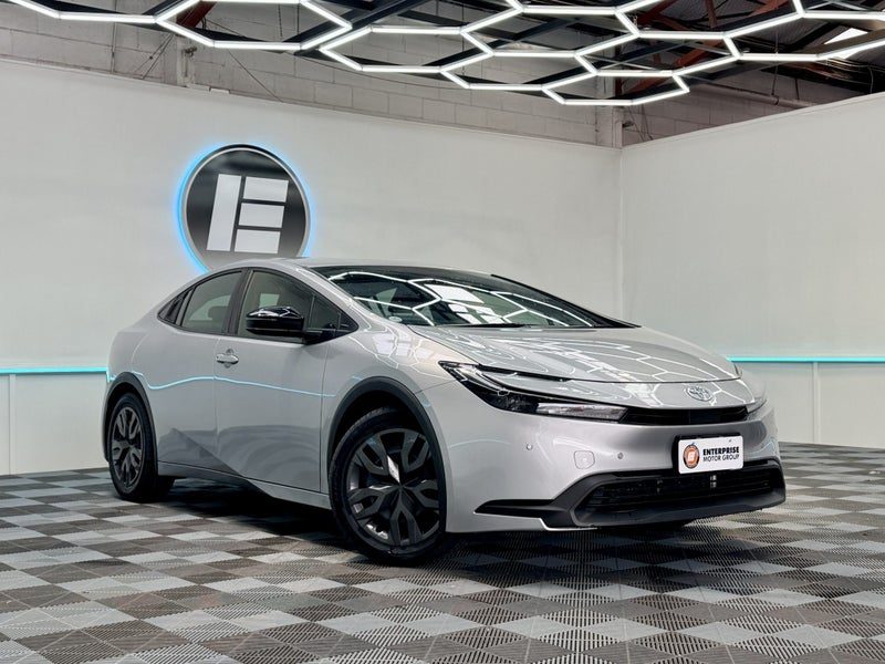 2024 Toyota Prius X HYBRID LOW 63,000 KMS