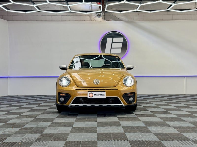 2016 Volkswagen Beetle DUNE LIMITED EDITION, photo 2
