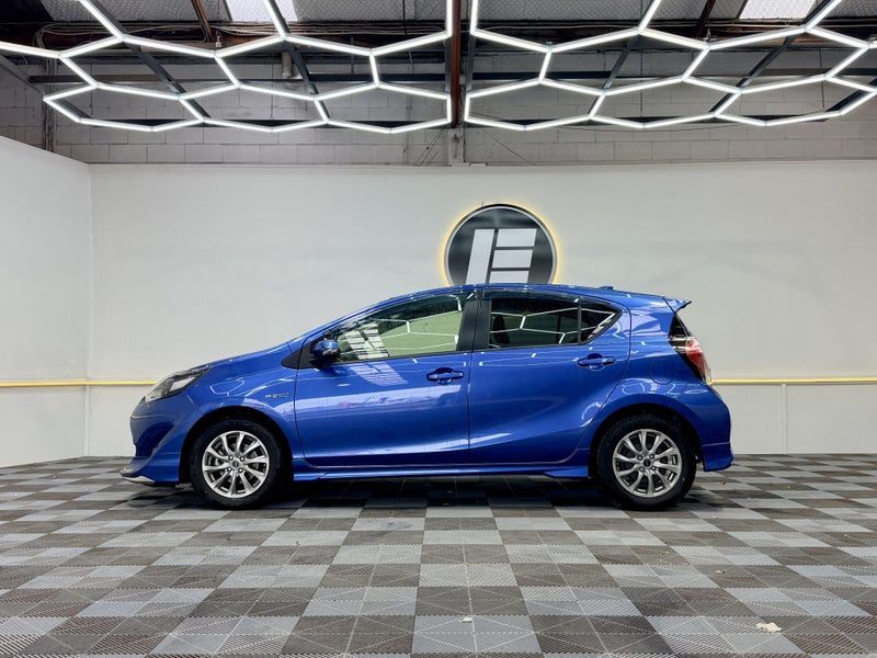 2017 Toyota Aqua G HYBRID CRUISE CONTROL, photo 3