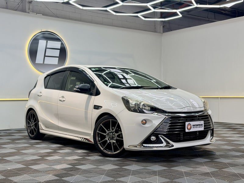 2015 Toyota Aqua G GS HOT HYBRID HATCH, main photo