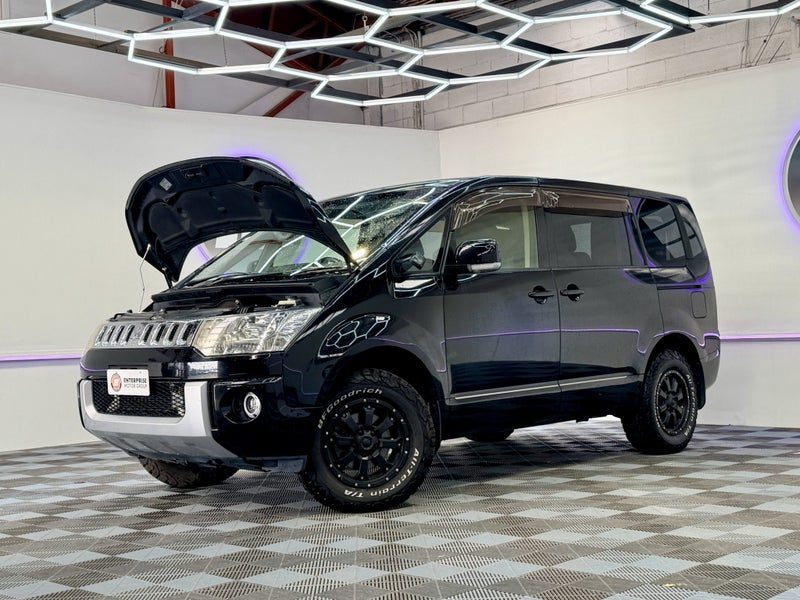 2015 Mitsubishi Delica D5 POWER 8 SEATER, photo 3