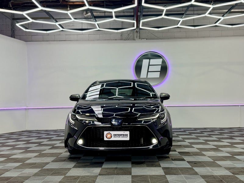2020 Toyota Corolla WXB HYBRID TOURING, photo 2