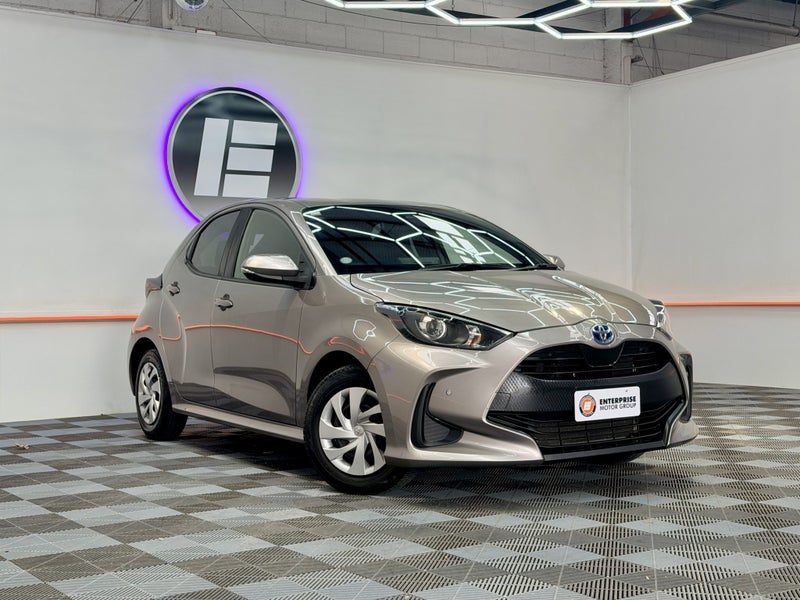 2021 Toyota Yaris HYBRID 8 X AIRBAGS