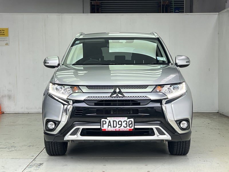 2022 Mitsubishi Outlander 7 XLS 2.4P/4WD/CVT, photo 2