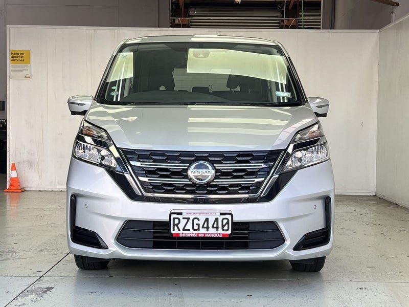 2022 Nissan Serena GRADE 4 B WITH 8*SEATS, photo 2