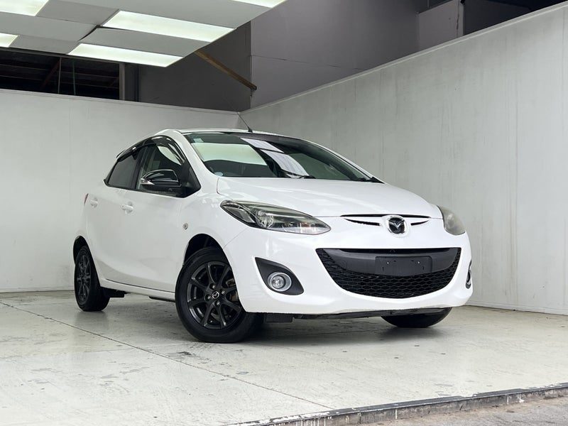 2013 Mazda Demio WITH 14``ALLOYS, photo 3