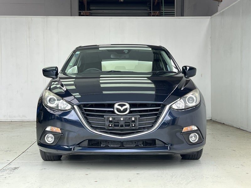 2016 Mazda Axela 15S WITH KEY LESS ENTRY, photo 2