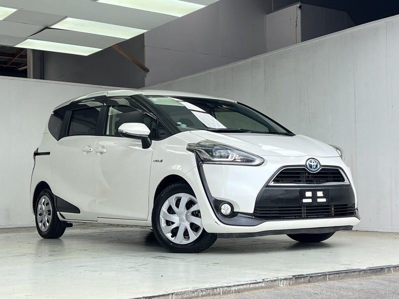 2017 Toyota Sienta HYBRID G