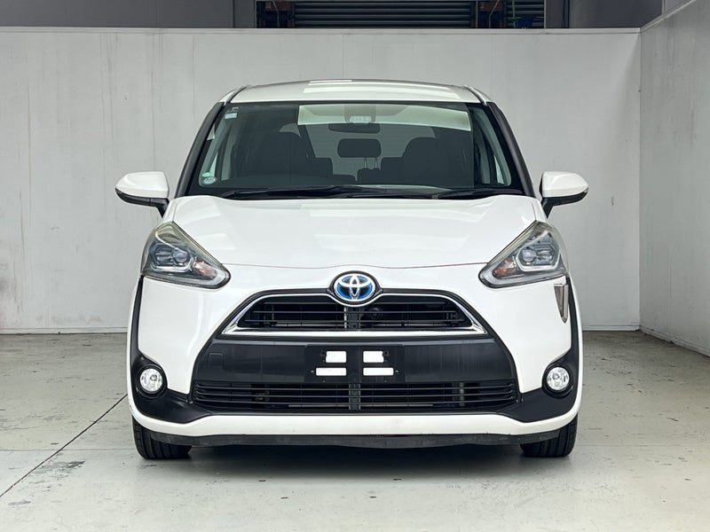 2017 Toyota Sienta HYBRID G, photo 2