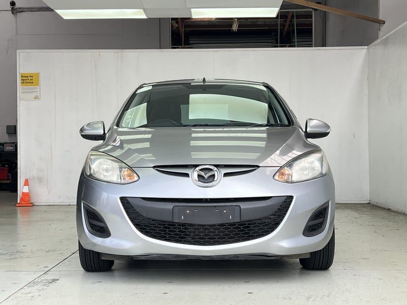 2013 Mazda Demio 13- SKYACTIVE-GRADE 4B, photo 2